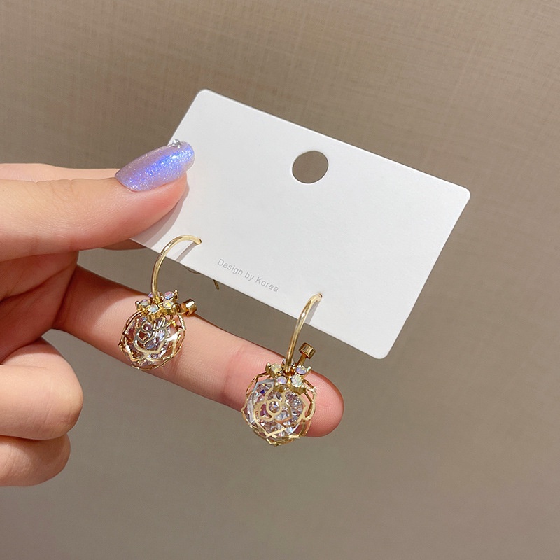 Anting Panjang Desain Mawar Bahan S925 Silver Needle Gaya Korea Untuk Wanita