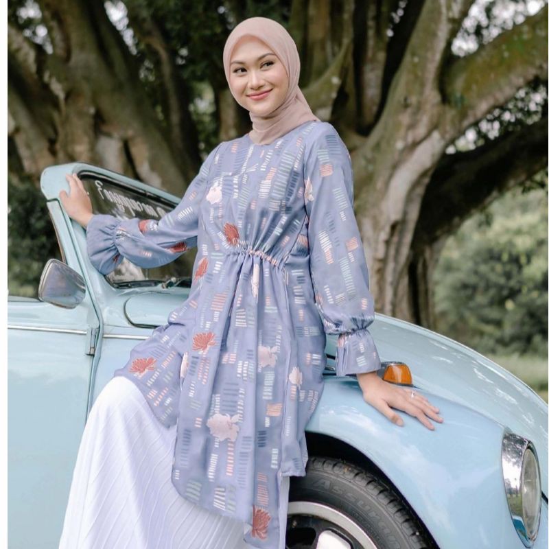 LOTUS BLOUSE BY VANILLA HIJAB