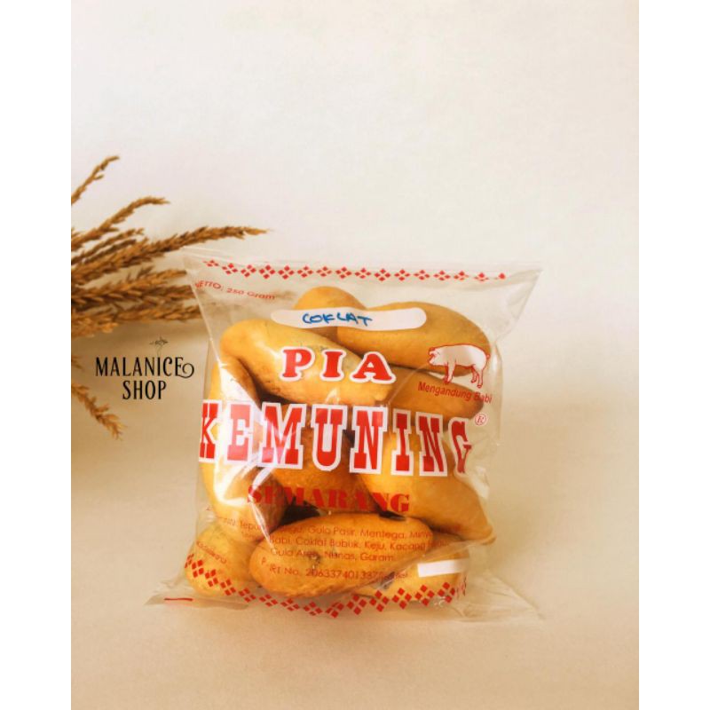 

PIA KEMUNING 8 VARIAN RASA , Kemasan 250 gram NON HALAL (oleh-oleh khas Semarang)
