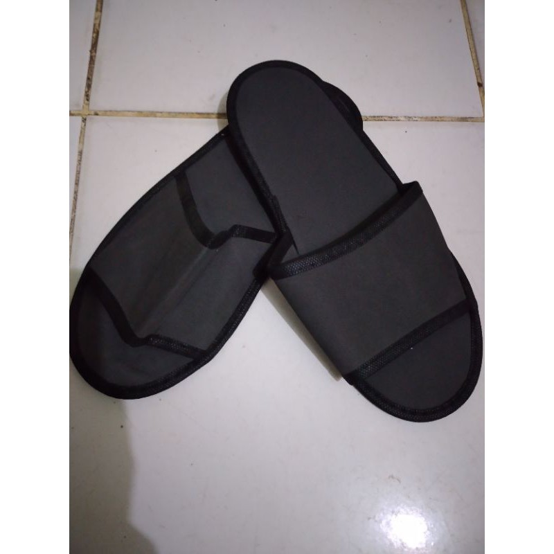 sendal hotel sliper hitam-1