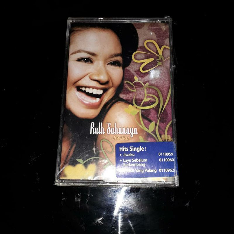 Kaset RUTH SAHANAYA - Jiwaku