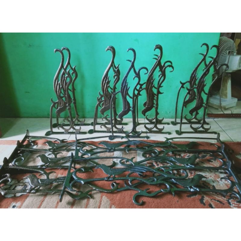 Gantungan sangkar||Gantungan sangkar burung