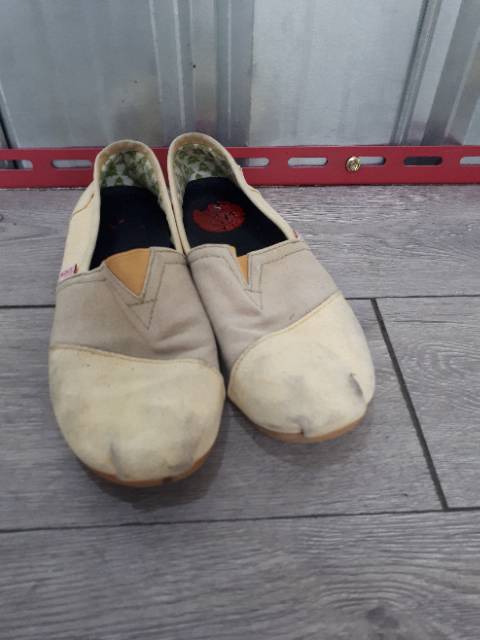 CAT SEPATU CANVAS SUEDE NUBUCK KANVAS PEWARNA SEPATU REPAINT SEMIR SEPATU PERMANEN PIN PAINT