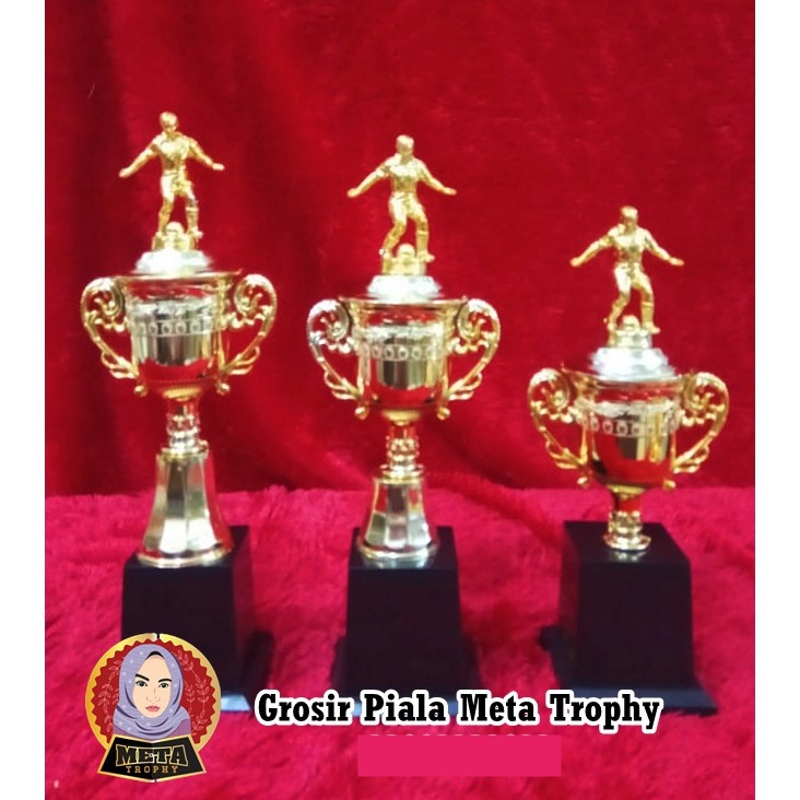 Piala SET Juara 123 MURAH Karakter Sepak Bola Basket Volly