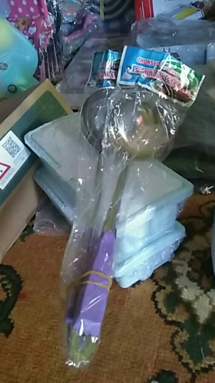 E021 - Sendok Kuah Sup Ladle Warna Warni Penyaring Minyak Alat Dapur