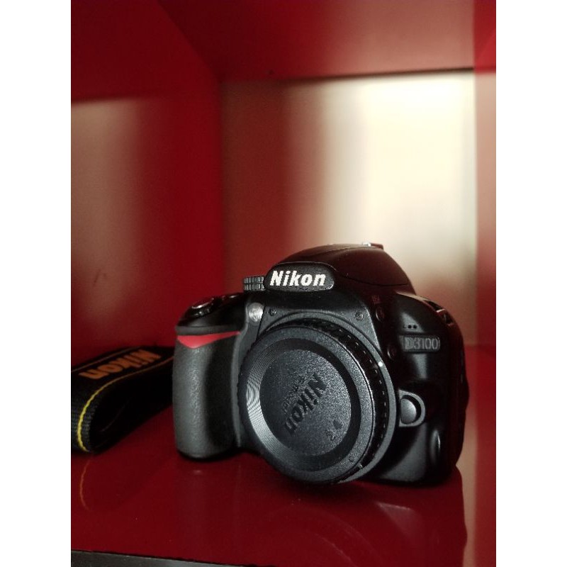 NIKON D3100