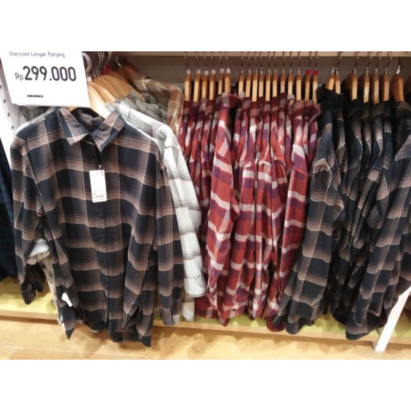 Kemeja Flanel Wanita Uniqlo