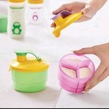 formula dispenser bayi Tupperware / tempat susu bubuk Tupperware/tempat susu bubuk