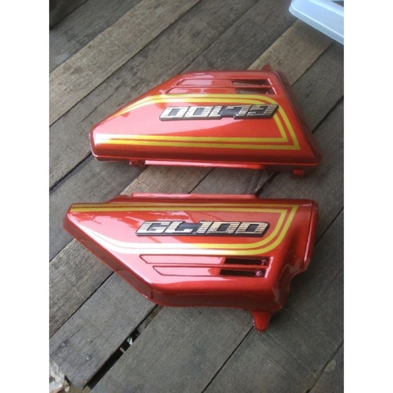 bok aki tutup aki tempong aki GL 100 warna merah motif set emblem