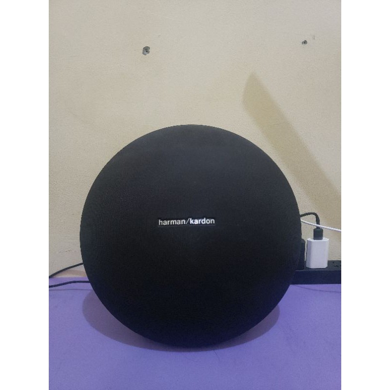 Harman Kardon Onyx Studio 4