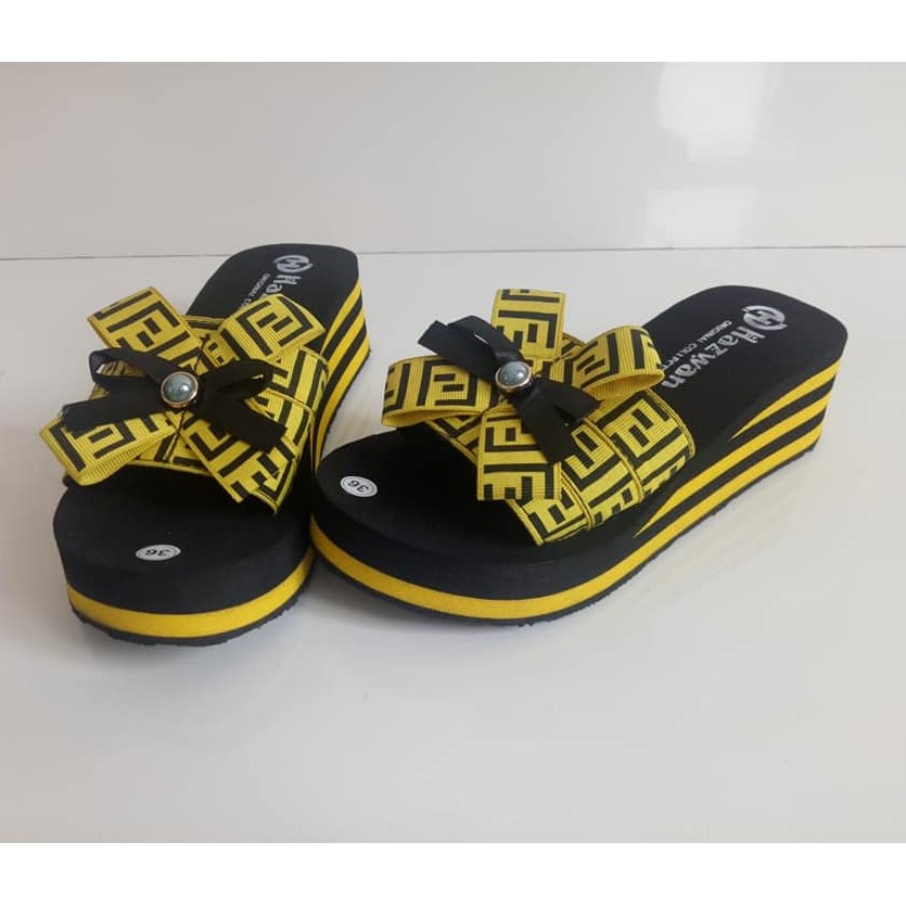 Sandal wanita hazwan slop fendi hitam kuning