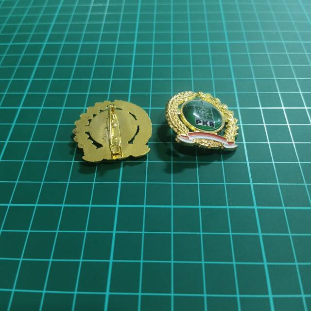 PIN BROSS PADI KAPAS BENDERA LOGO PARTAI KEBANGKITAN BANGSA (PKB)