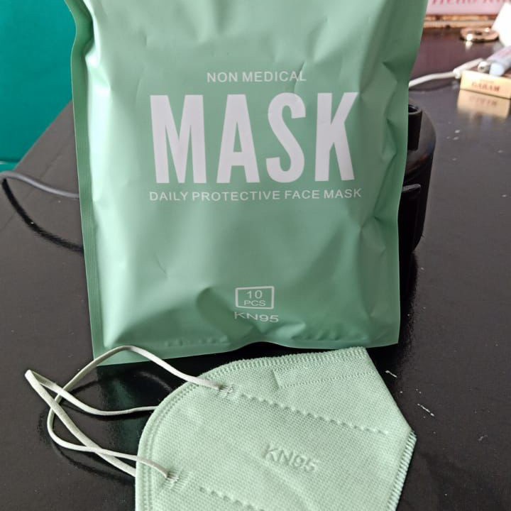 Masker KN95 Mouson Premium Colour Antivirus Protection