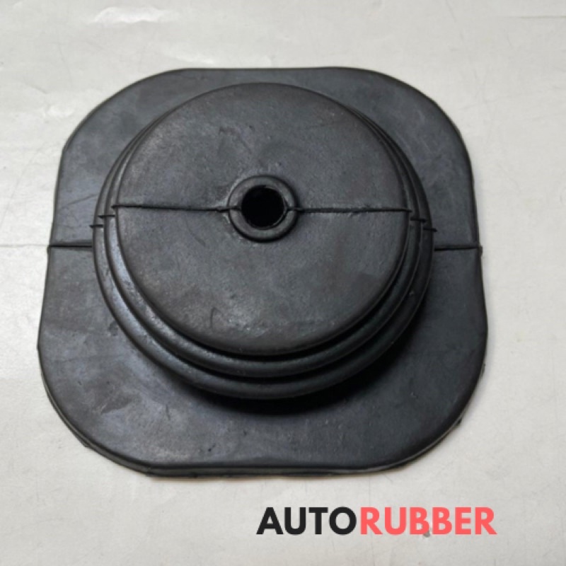 Karet Boot Persneling Tongkat Transmisi Operan Gigi Kijang Super Rover Jantan Kf40 5K