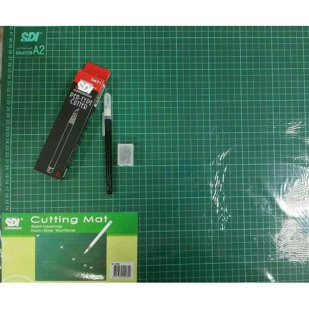 

Paket Cutting mat A2+ Pen cutter free refill SDI murah