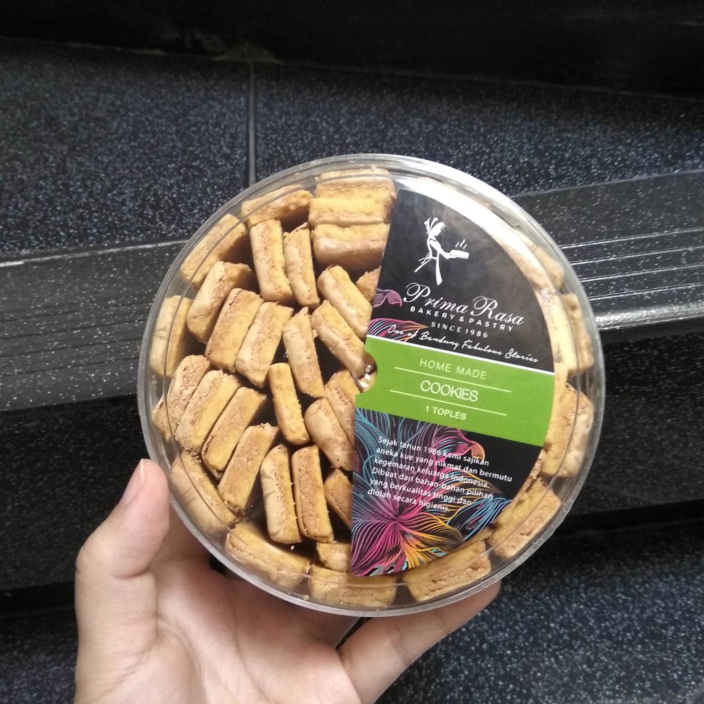 

CHEESE SUGAR COOKIES KECIL PRIMA RASA BANDUNG ORIGINAL BEST SELLER HOT SALE PROMO HITS KEKINIAN GIFT