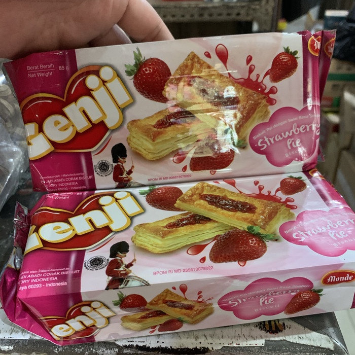 

Wafer-Biskuit- Monde Genji Strawberry Pie 85Gr Stroberi -Biskuit-Wafer.