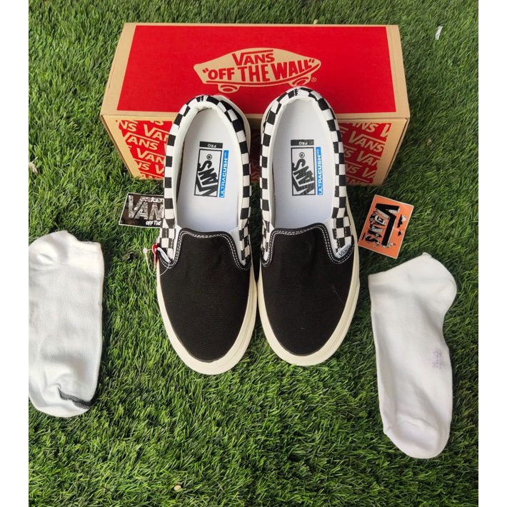 SEPATU PRIA VANSS SLIP-ON CHACKERBOARD HITAM OG WAFLE DT BNIB MADE IN CHINA PREMIUM IMPORT SEPATU WANITA SEPATU SNEAKERS