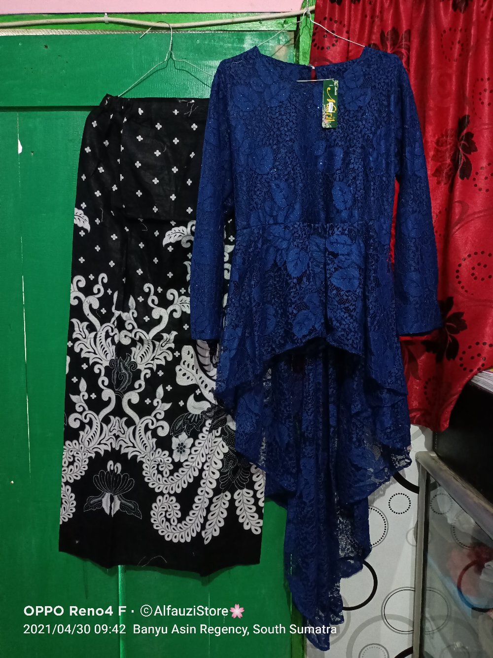 Pinguin Series Nayaka Batik- Couple Pinguin Barina Gurita Sogan