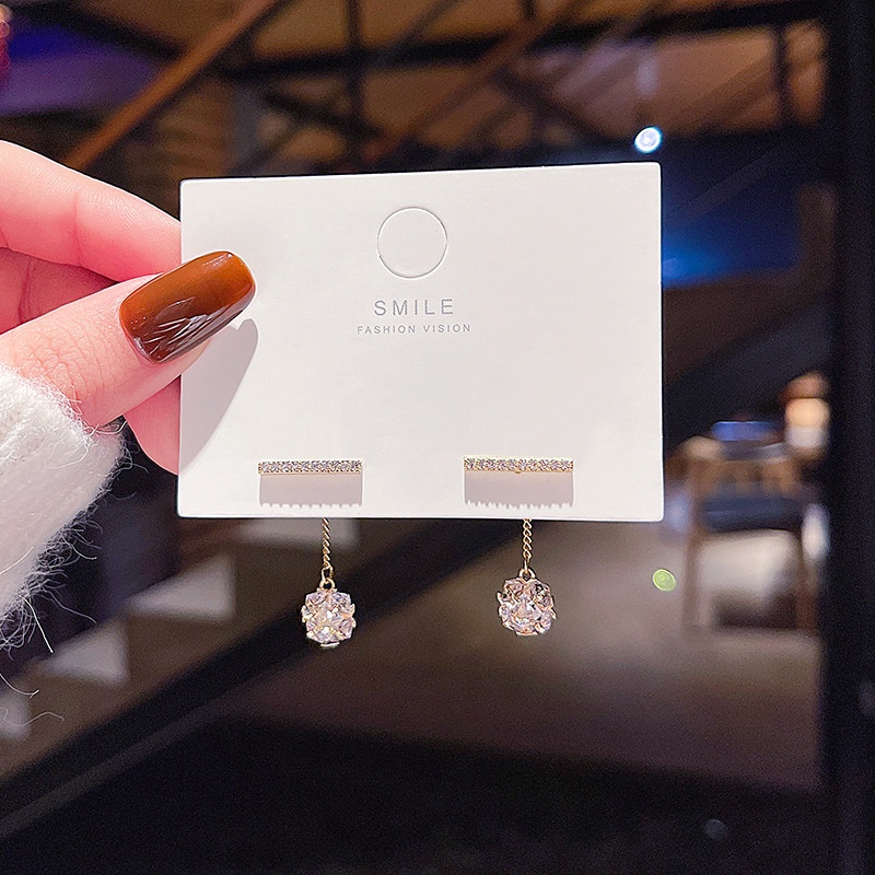 Anting Stud 925 silver needle Zircon Gaya Retro Untuk Wanita