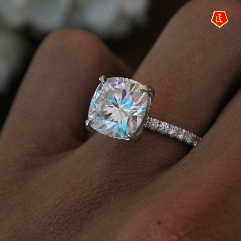 [Ready Stock]Classic Four-Claw 2 Karat Platinum Moissanite Diamond Ring Women