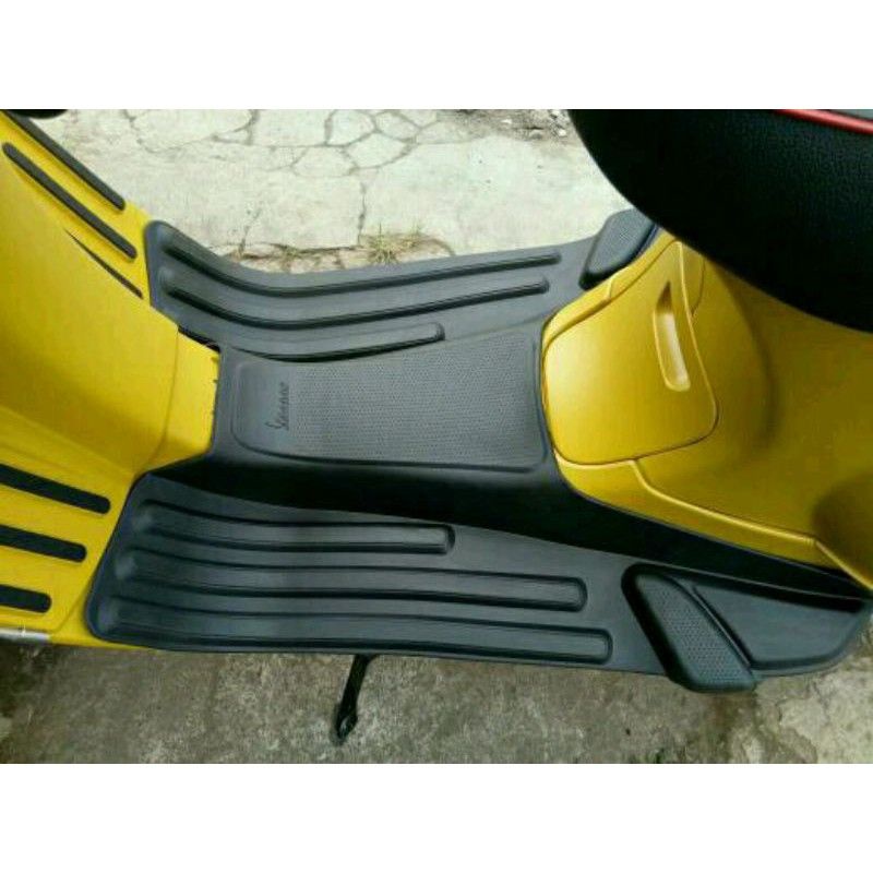 Floormate/Karpet lantai Vespa S iget