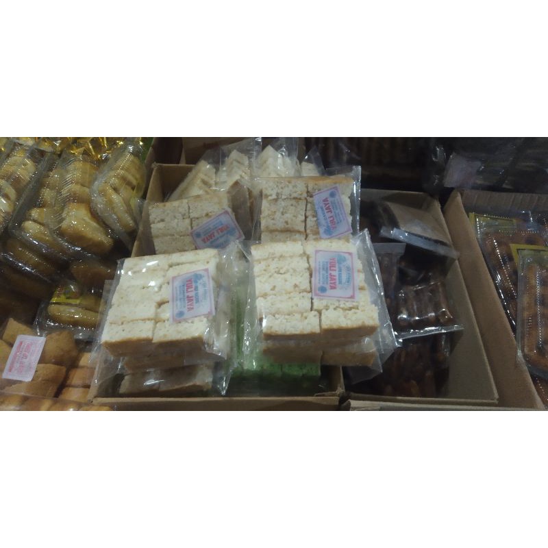 

KUE GIPANG LAPIS KACANG / GIPANG LAPIS KACANG KHAS SERANG BANTEN