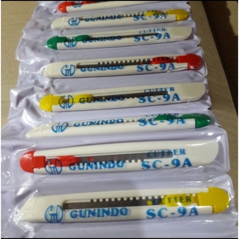 

CUTTER GUNINDO SC9A KECIL/CUTTER KECIL GUNINDO 1 RENCENG (ISI 12PCS)