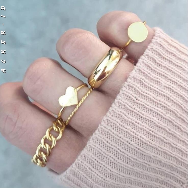 [ACKER] 5Pcs Set Cincin Bentuk Hati Emas Gaya Sederhana Aksesoris Fashion Perhiasan Wanita