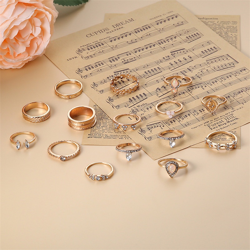 15pcs / Set Cincin Opal Desain Jesus Relief Warna Emas Untuk Aksesoris Perhiasan Wanita