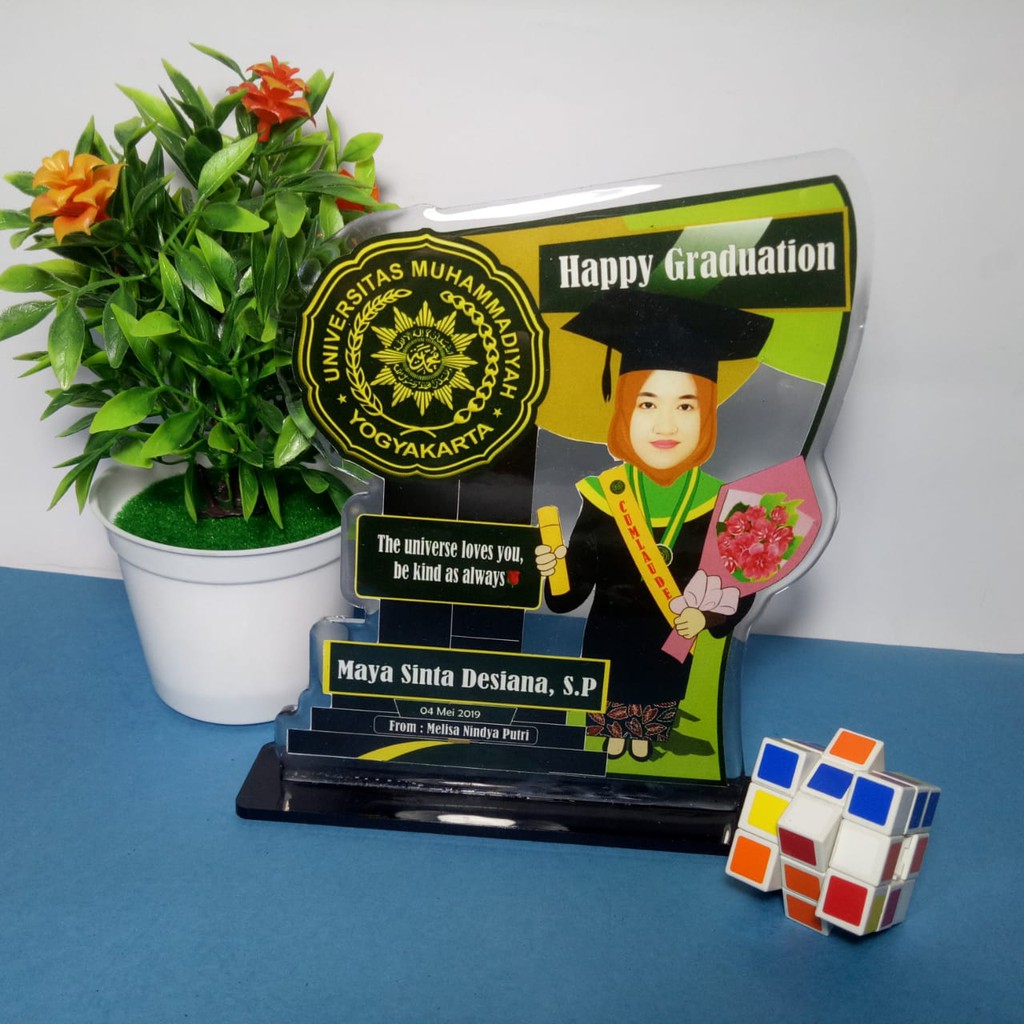 

Plakat karikatur+hadiah wisuda+kado+akrilik