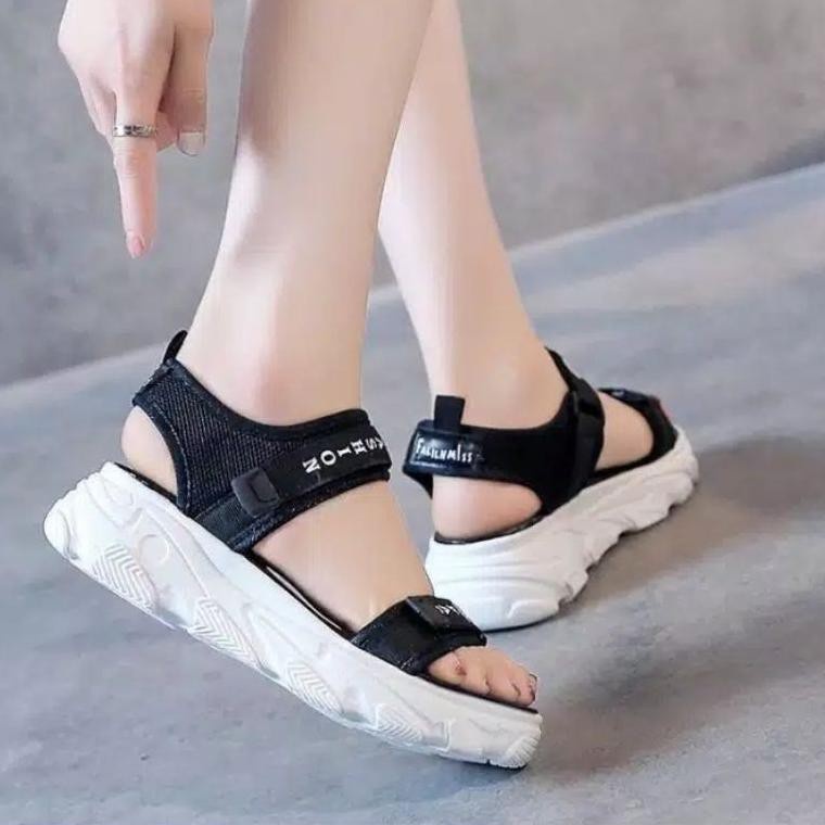 Sepatu sandal gunung hiking impor wanita cewek remaja dewasa trendi kuat awet santai casual sporty f
