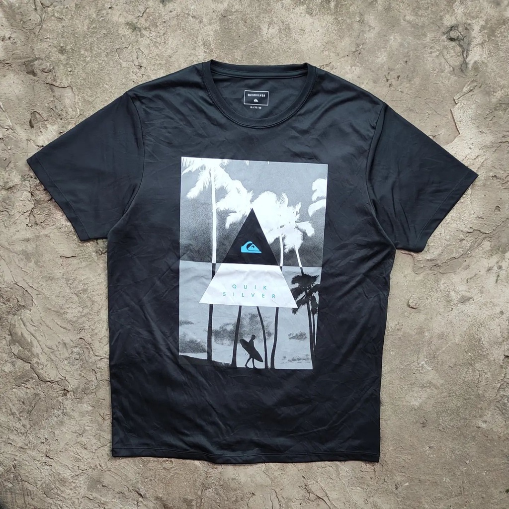 KAOS QUIKSILVER BIG LOGO BASELAYER JERSEY HAWAIAN PANTAI HITAM CASUAL DIVING SELAM CASUAL KASUAL QUI