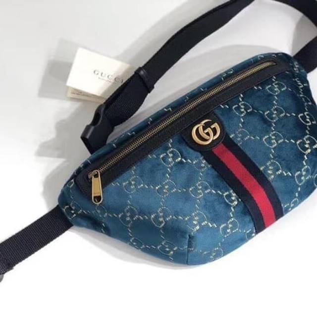 gucci belt bag mirror