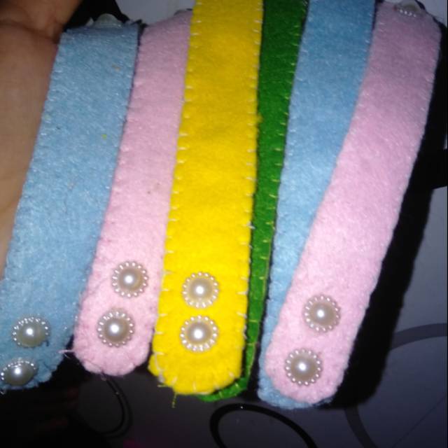 Pengikat tali masker