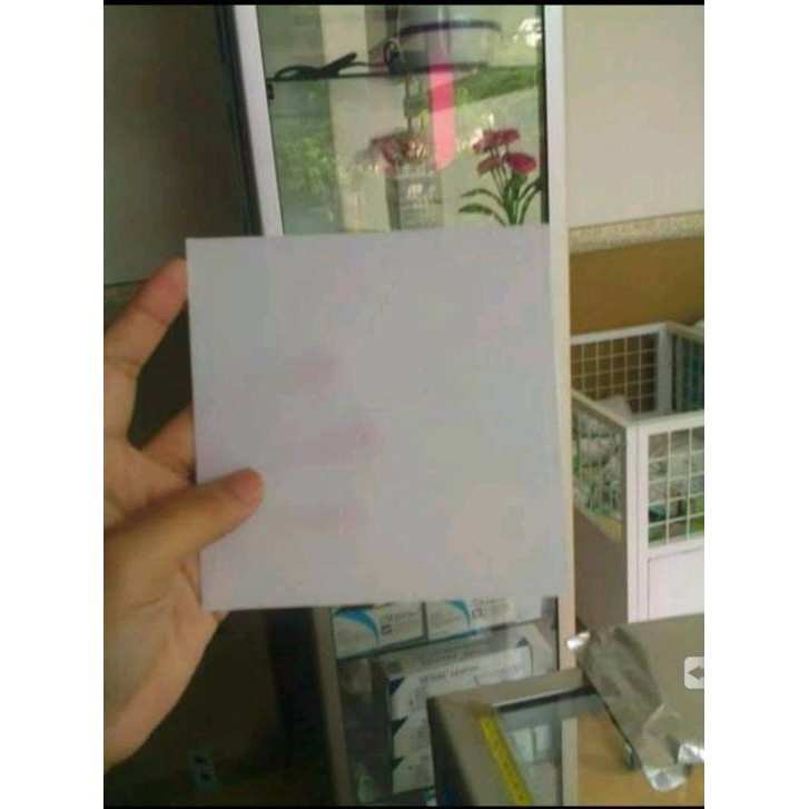 Bahan retainer plastik
