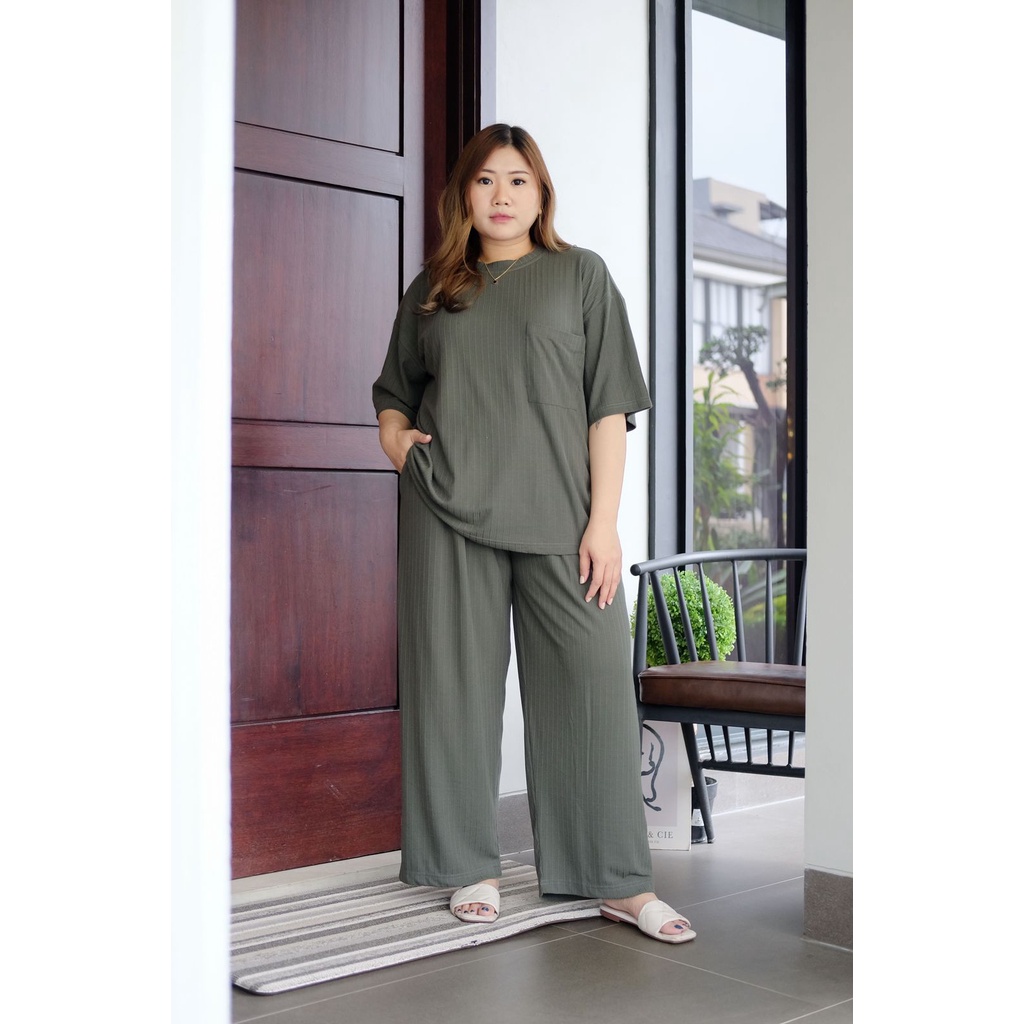 BIGWELL KELLY SET BIGSIZE/ PLUSSIZE/ PAKAIAN BIGSIZE/ PAKAIN PLUSSIZE/ PAKAIAN JUMBO/ BAJU JUMBO/ SET JUMBO/ SET PLUSSIZE