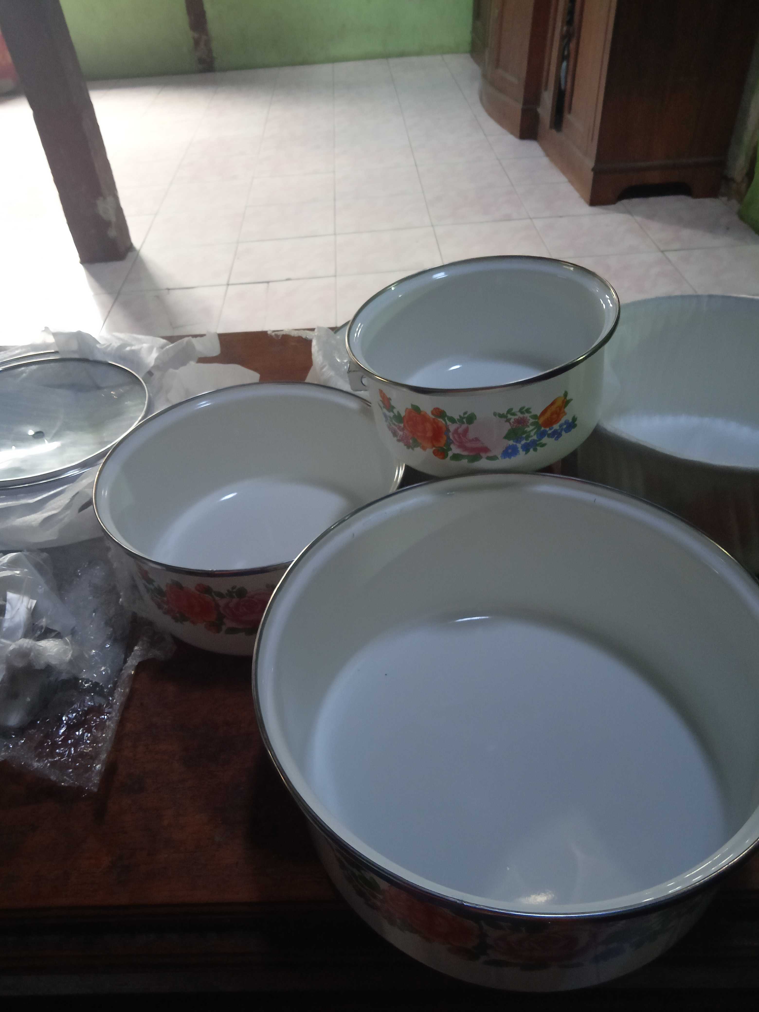 Panci Set Enamel Tutup Kaca