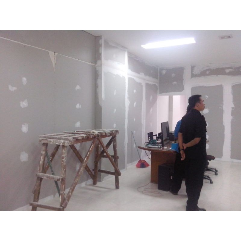 pasang partisi gypsum