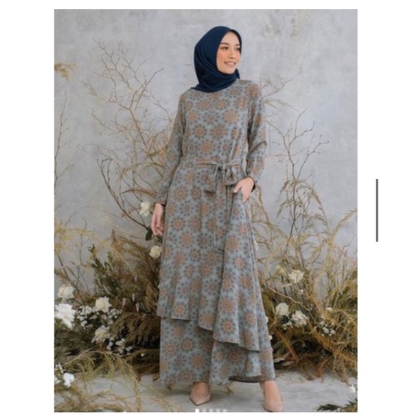 Saira Dress S M L XL by HEAVEN LIGHTS HEAVENLIGHTS