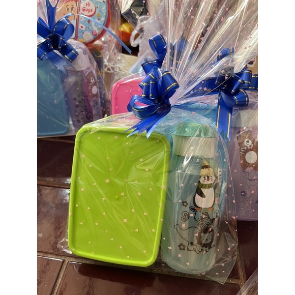 

PAKET ulang tahun Lb Milan+Botol Takuma 350ml paket ulang tahun anak