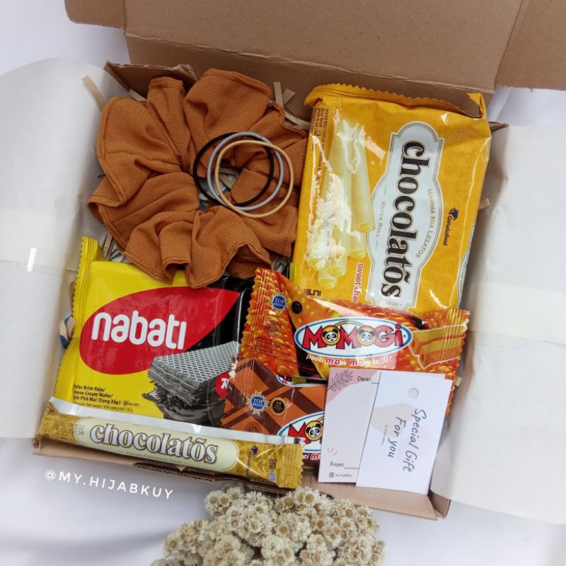 

Hampers Snack/Hampers Snack Box/Hampers Box/Snack Box/Kado Snack/Kado Wisuda/Hampers Lebaran/Kado