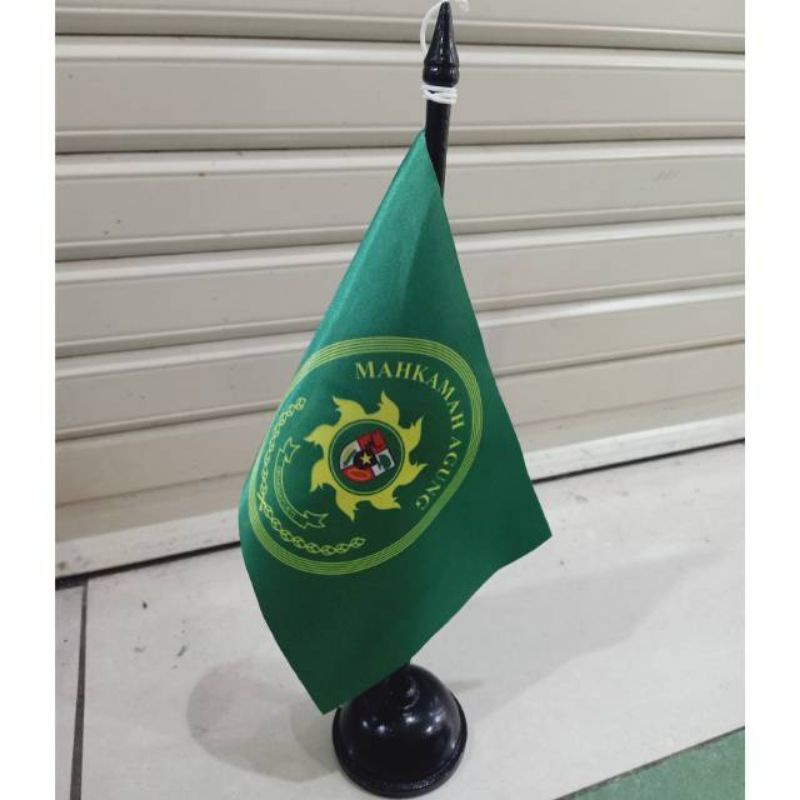 BENDERA MEJA MAHKAMAH AGUNG + TAING KAYU