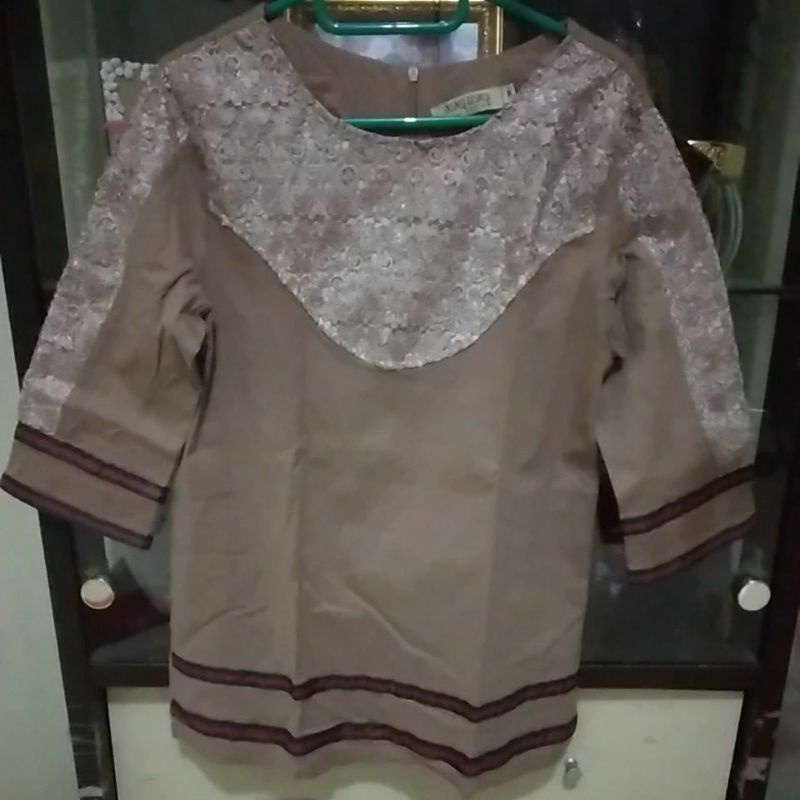 Atasan/blouse wanita merk XingLung