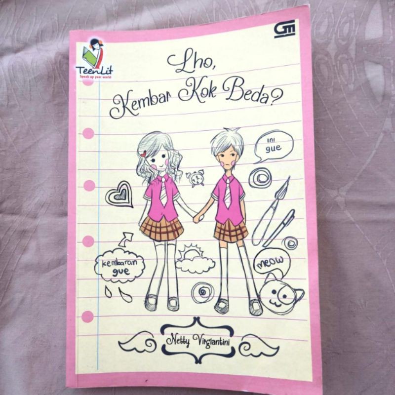 Preloved Novel - Lho Kembar Kok Beda? & Kembar Dizigot