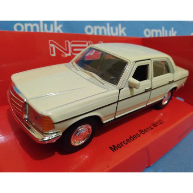 Welly Mercedes Benz W123 (Krem)