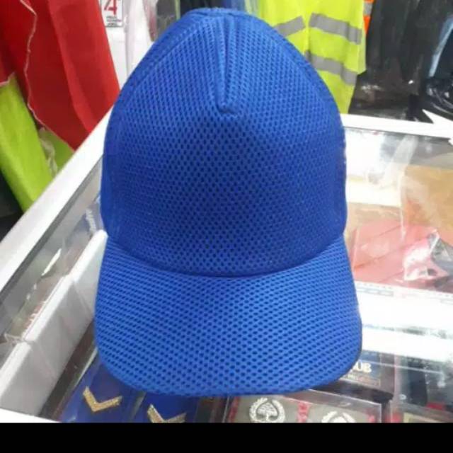 Topi biru polos