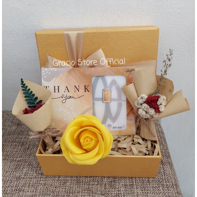 GIFT BOX SPESIAL WEDDING NUANSA GOLD HAMPERS LOGAM MULIA ANTAM 1 GR