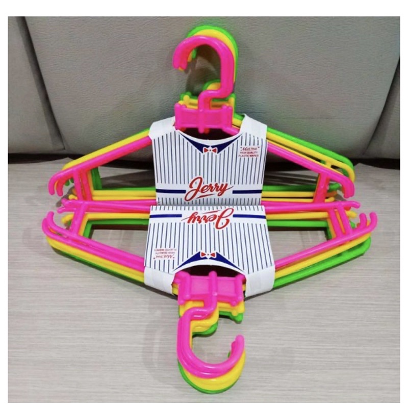 Hanger plastik warna Jerry