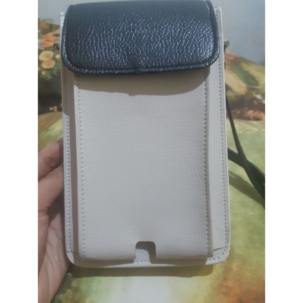 Preloved elizabeth emsio tas hp